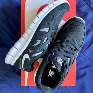 Nike Free Run Sneakers
